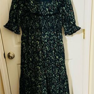 Ivy City Co - Gracie Dress in Holly - Size  XL. Wore 1 x for family portrait.